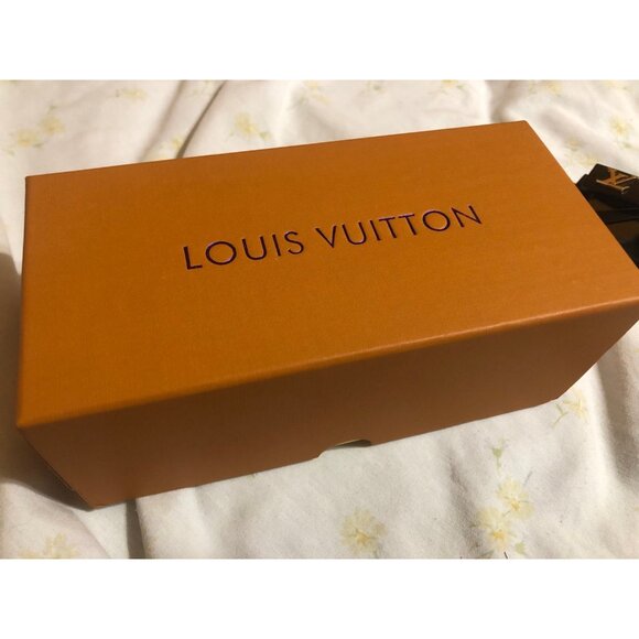 Louis Vuitton Cyclone Sunglasses - Black - Picture 4 of 7